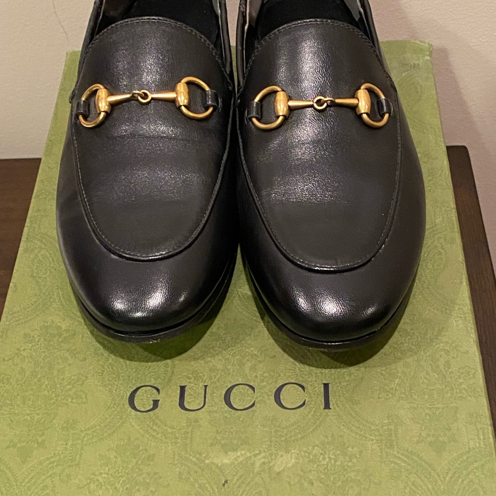 Gucci Black Brixton Loafers with Gold Horsebit